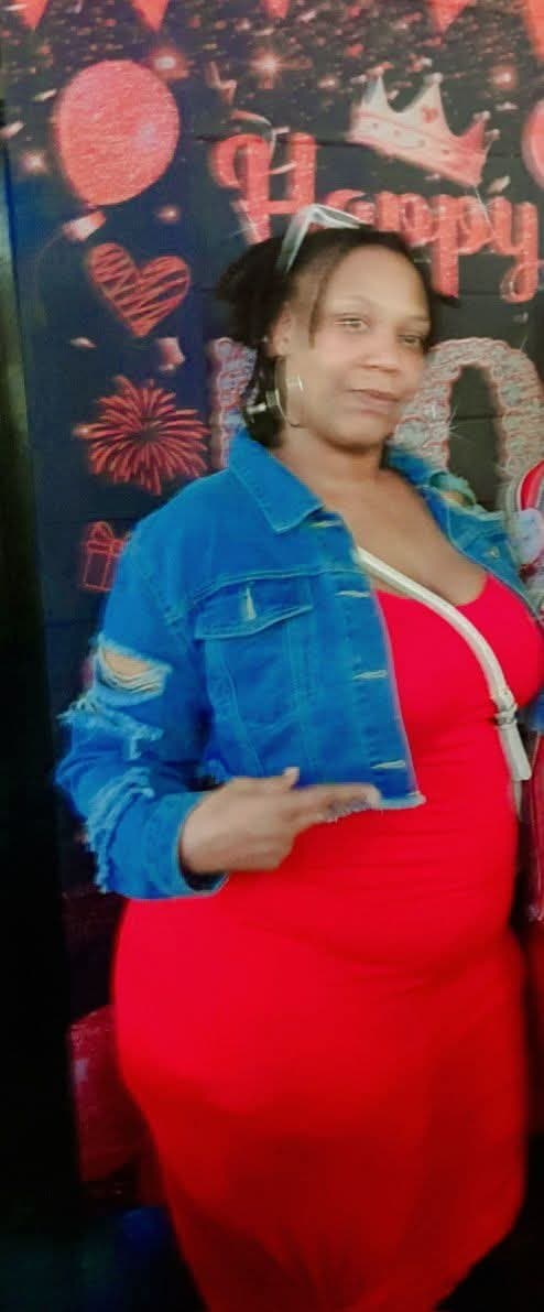 CURVY THICK EBONY MATURE