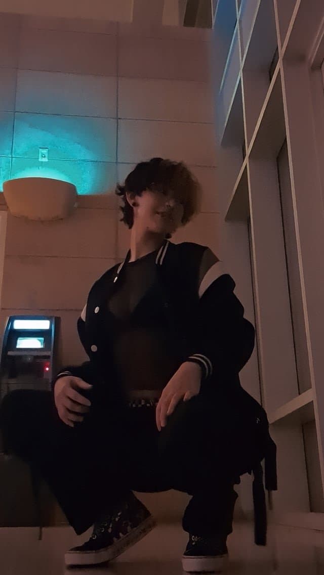 Tomboy short Hair Dyke stud Ren P2