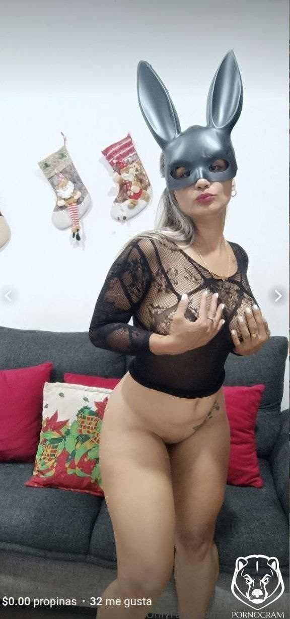 Click to view full size Pareja naturista teniendo sexo en un rio de la selva amazónica - Xpaja