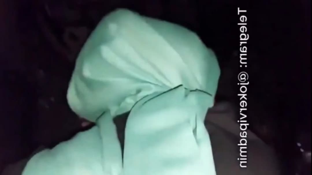 hijab milf gets fucked outside at night