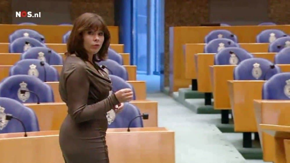 Dutch: Wie heeft nog dit filmpje van Astrid of weet wat waar ik het kan vinden?