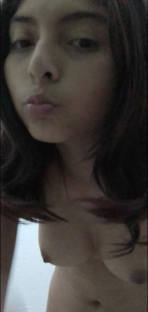 Recopilacion de filtradas al priv ecuatorianas delgadas y putas