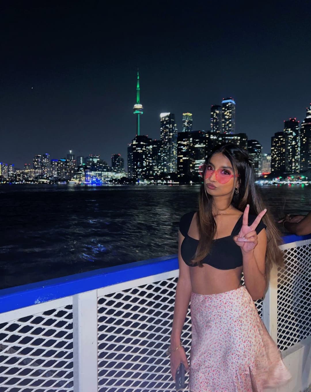 Guy wants to know if yall think his gf is sexy or not? Comment wht yall think and would do?