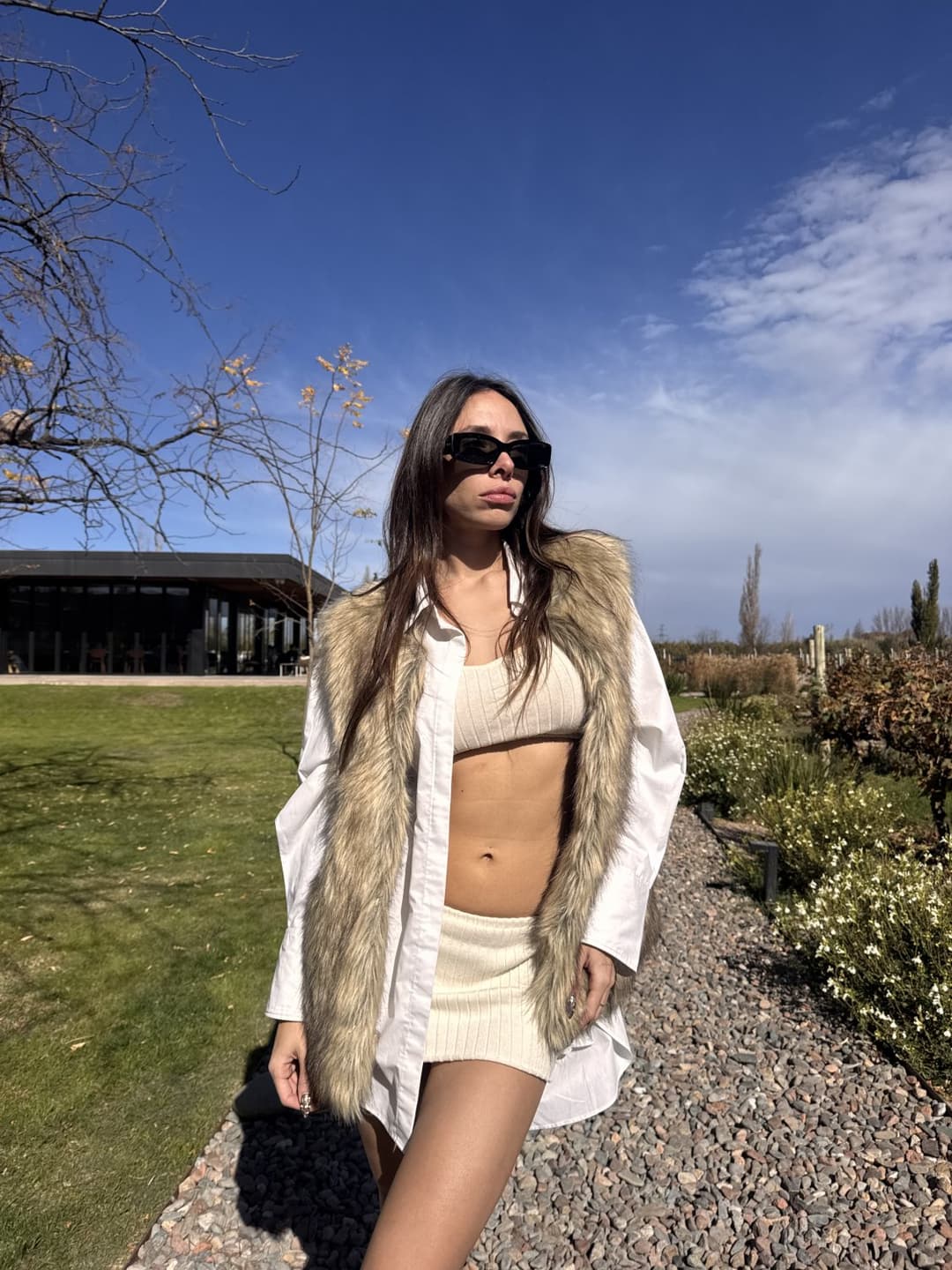 Too glam to give a damn