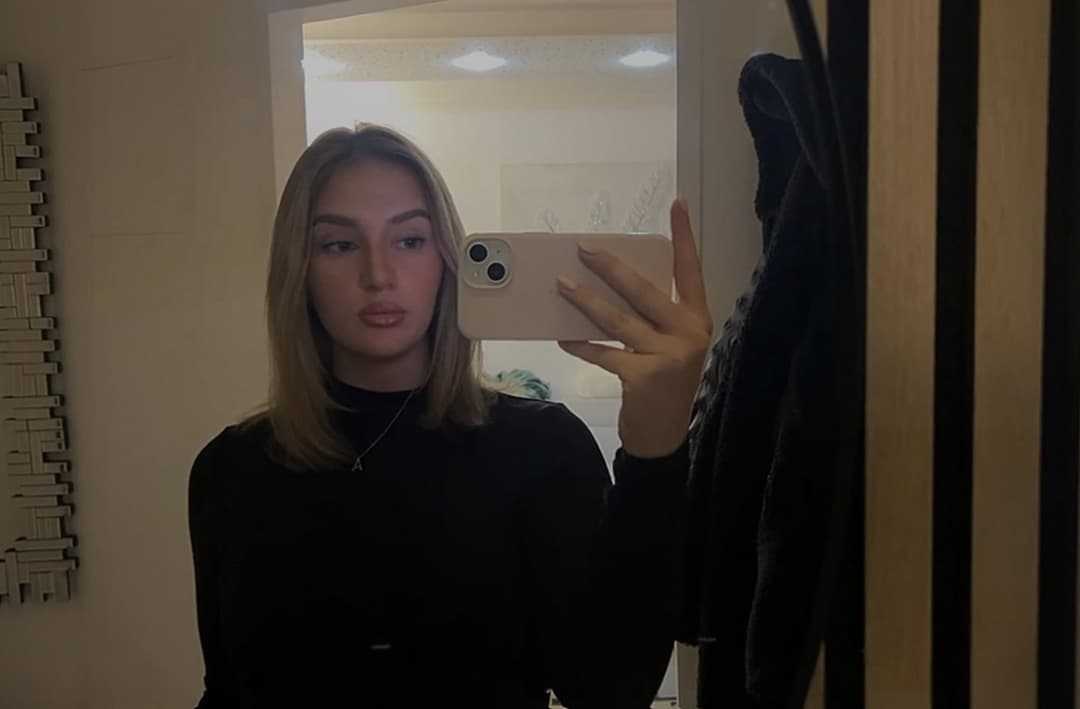 Amina.. Tuzla??/Wien?? Kommentiert geil / Komentarisite! Ko Poznaje inbox, wer sie kennt, dm