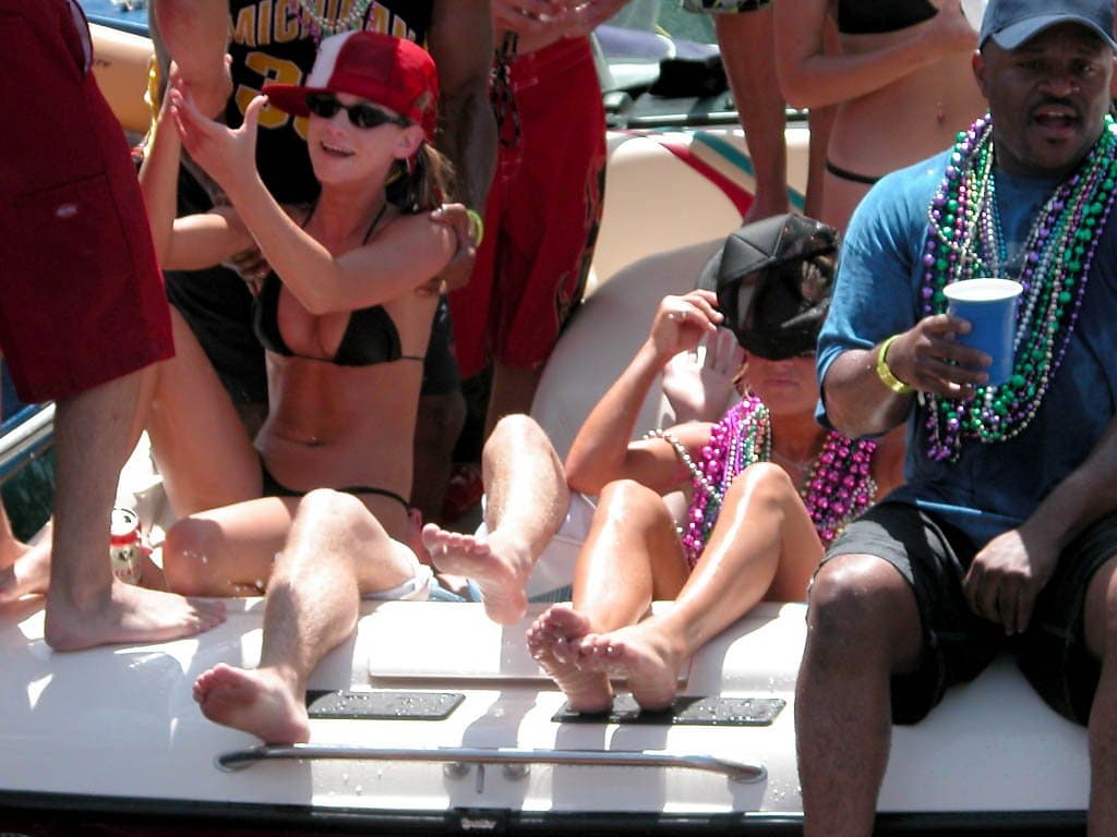 Unknown Hottie, Lake Havasu Memorial Day Weekend 2003 Pt. 1