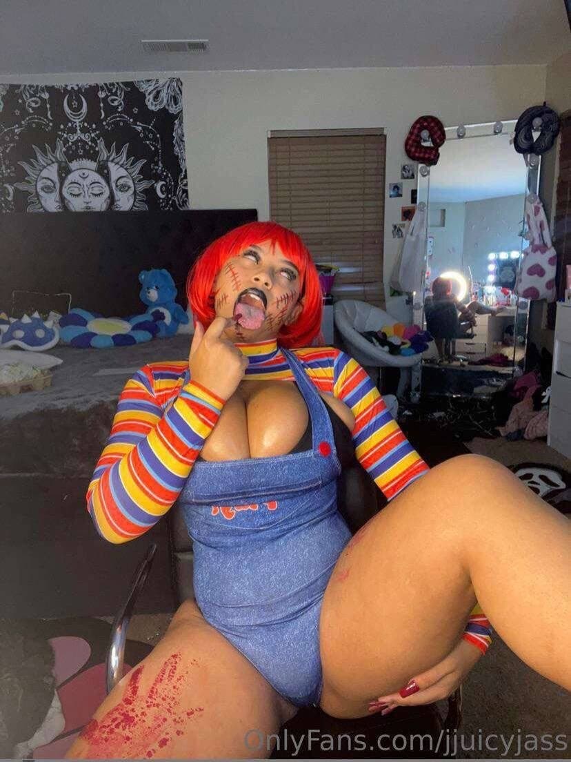 Big titty jasss Chucky cosplay dildo solo