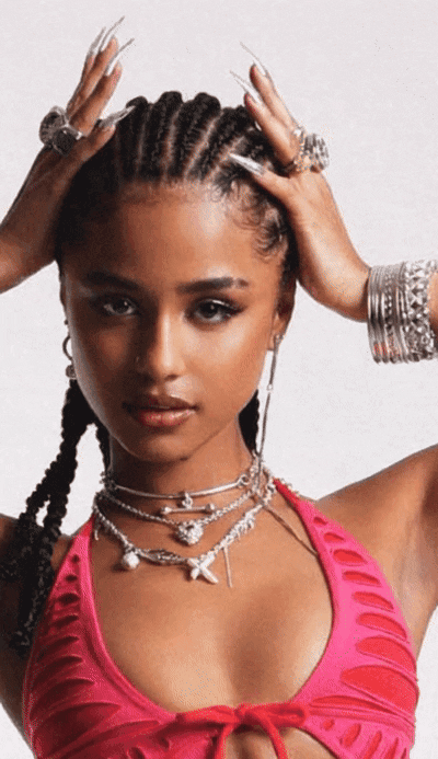 Click to view full size Sexy South African Artist Needs Cum!