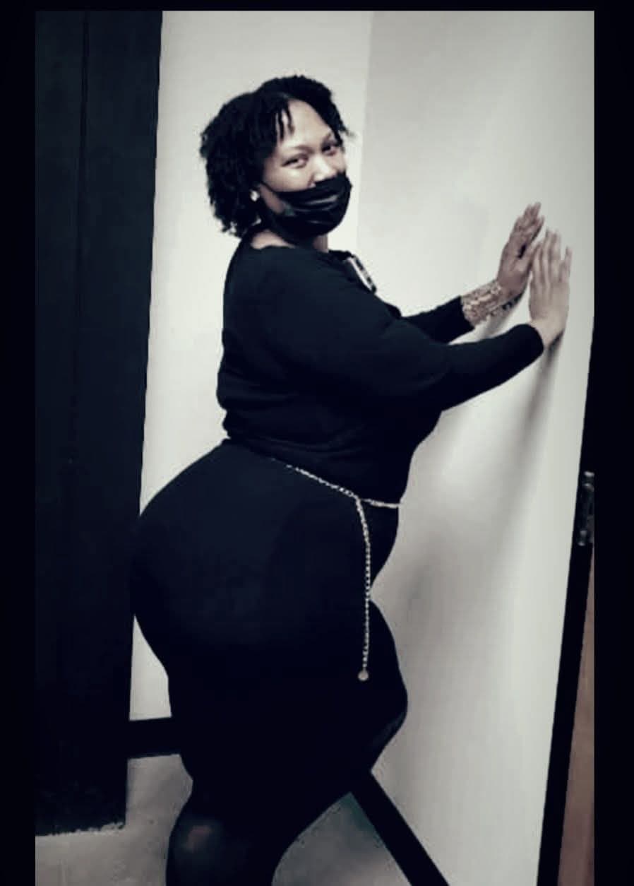 CURVY THICK EBONY MATURE