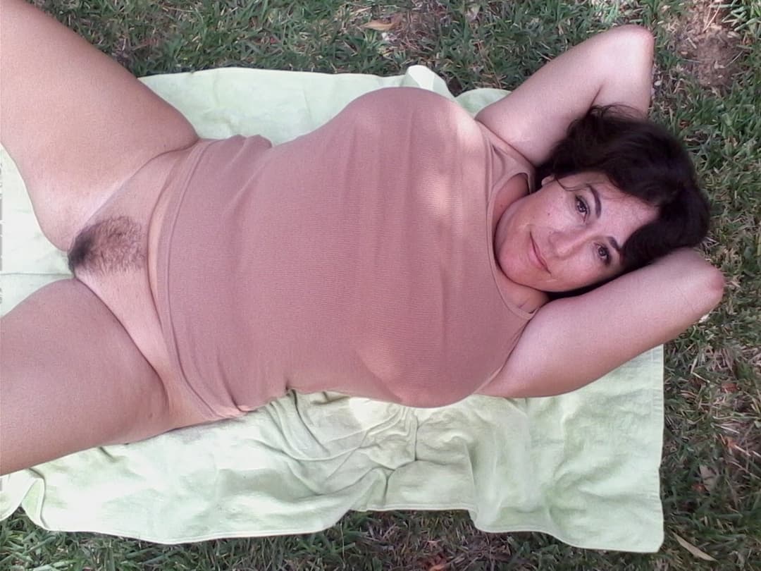 flashing tits pussy and ass