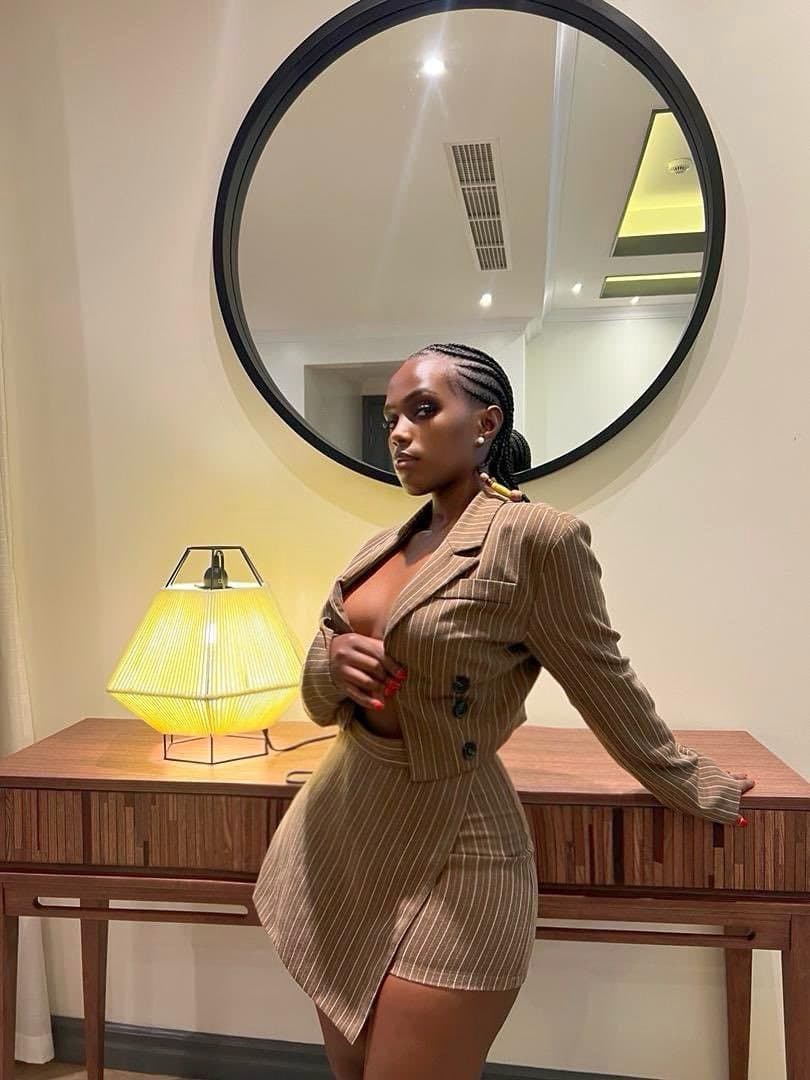 Popular Ugandan Female Musician “Gloria Bugie” Nude Photo Trends On Social Media (+18 Only