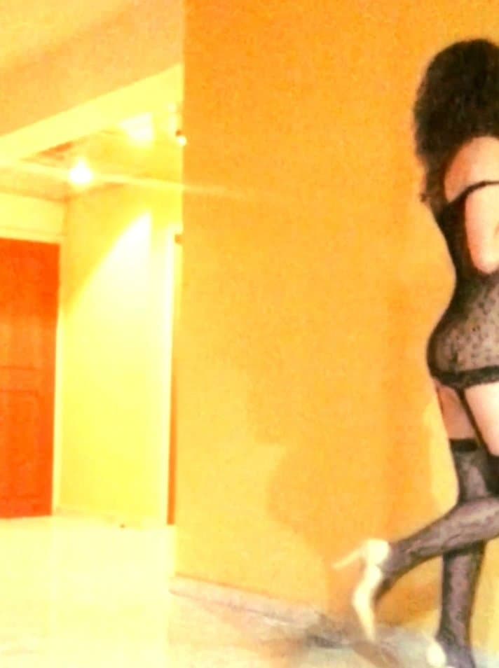 Hot dancing sexy wife so hot pussy.....