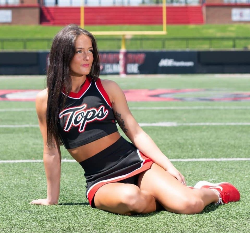 Tight College Cheerleader Melody (Bikini)(Uniform)