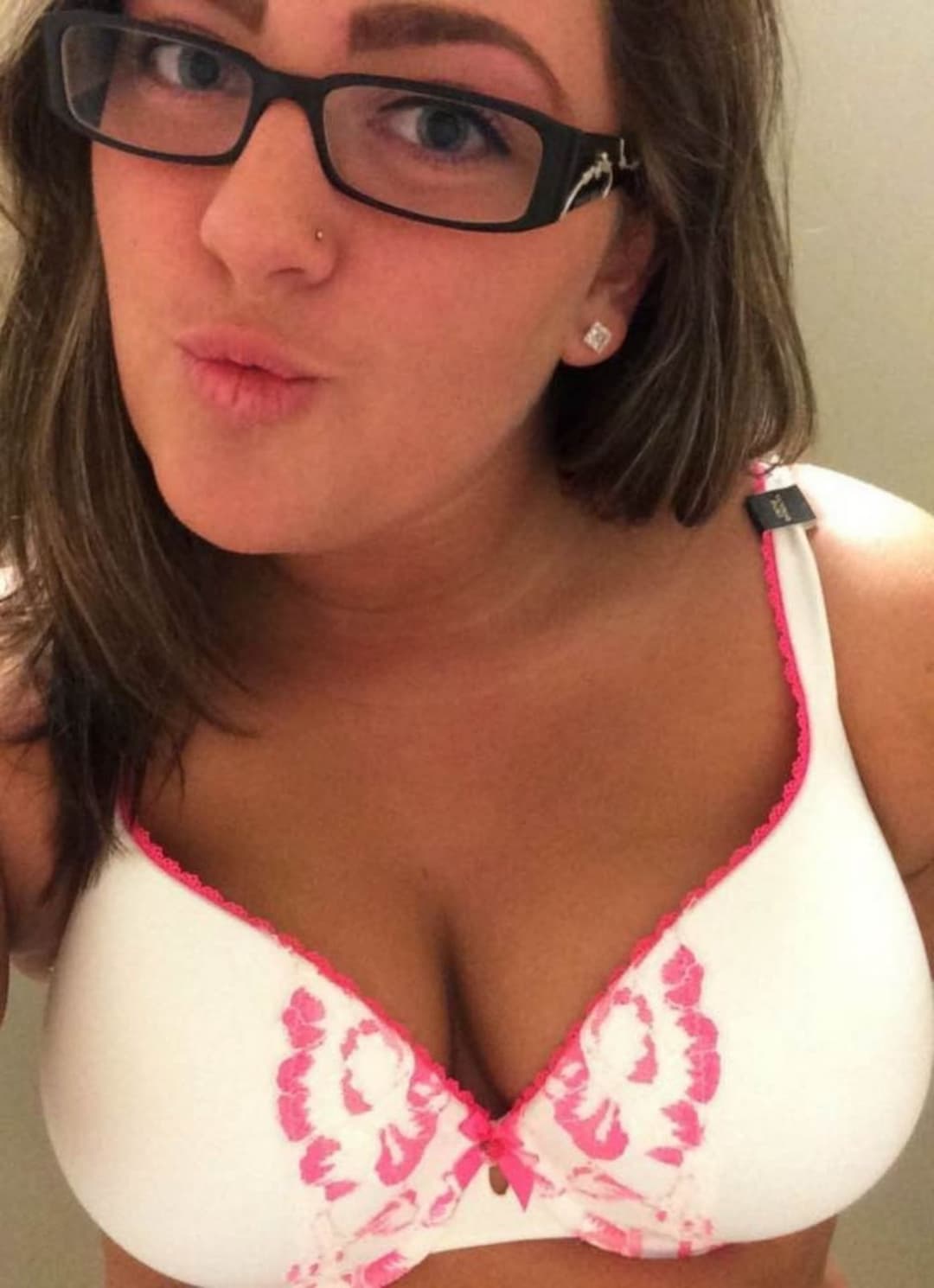 Raina 18yo Minnesota USA likes blowjob and deeptroath with big boobs. For same  my Kik in comments
