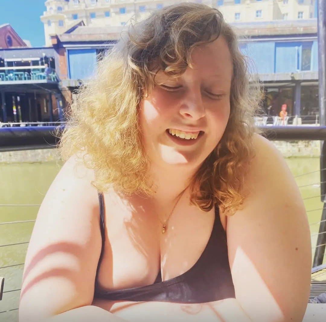 Arranging gangbang for BBW GF, UK based dm if interested