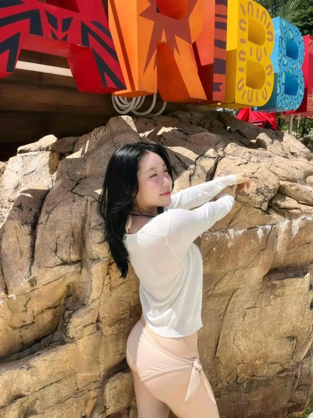 Asian amatuer bikini slut