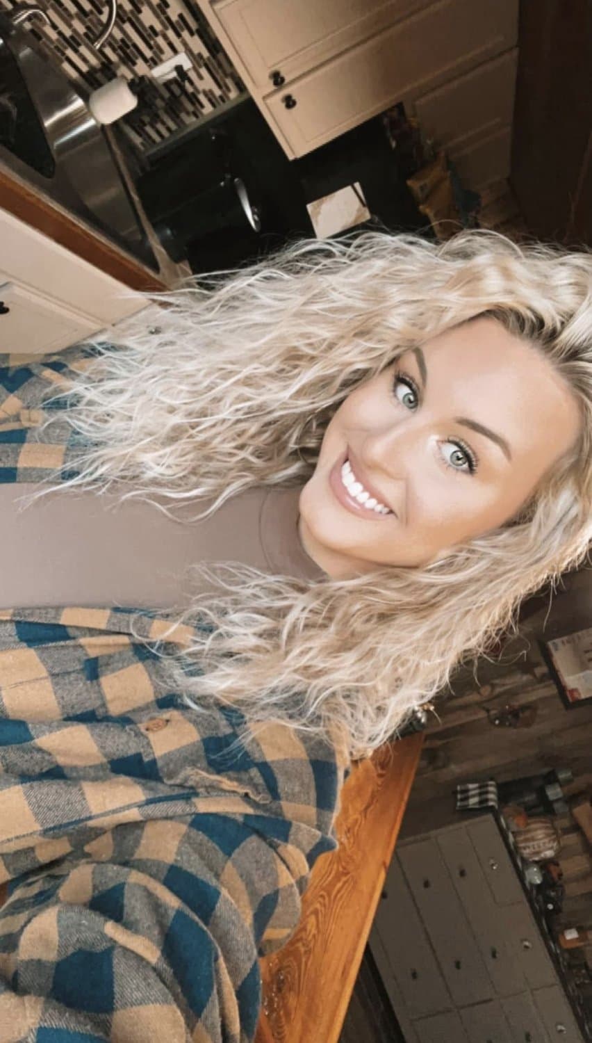 Blonde bop built for sniffing hood nigga ass