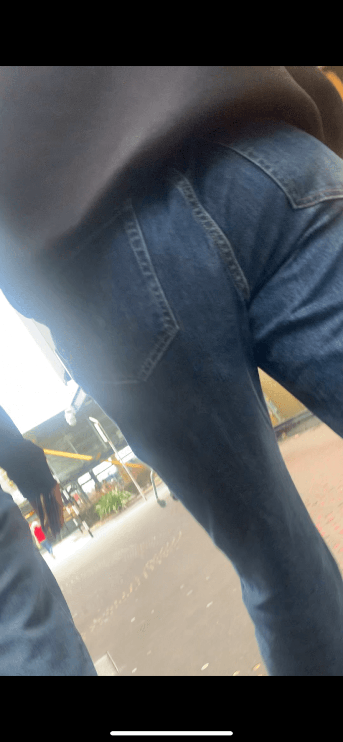 Teen Zoe ass closeup