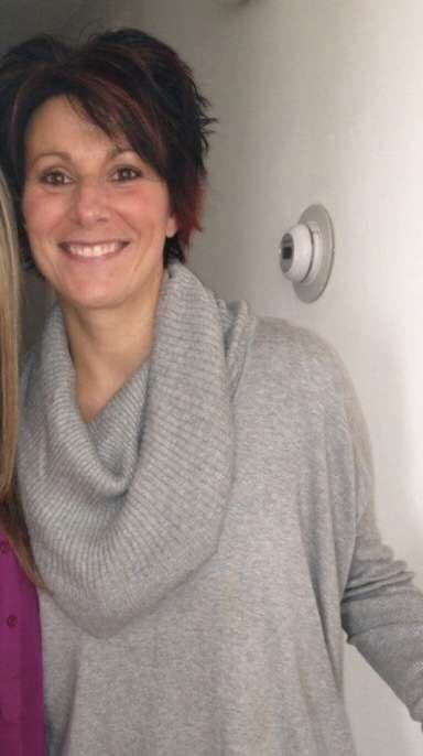 Click to view full size Mom of Two Beth (wwyd)