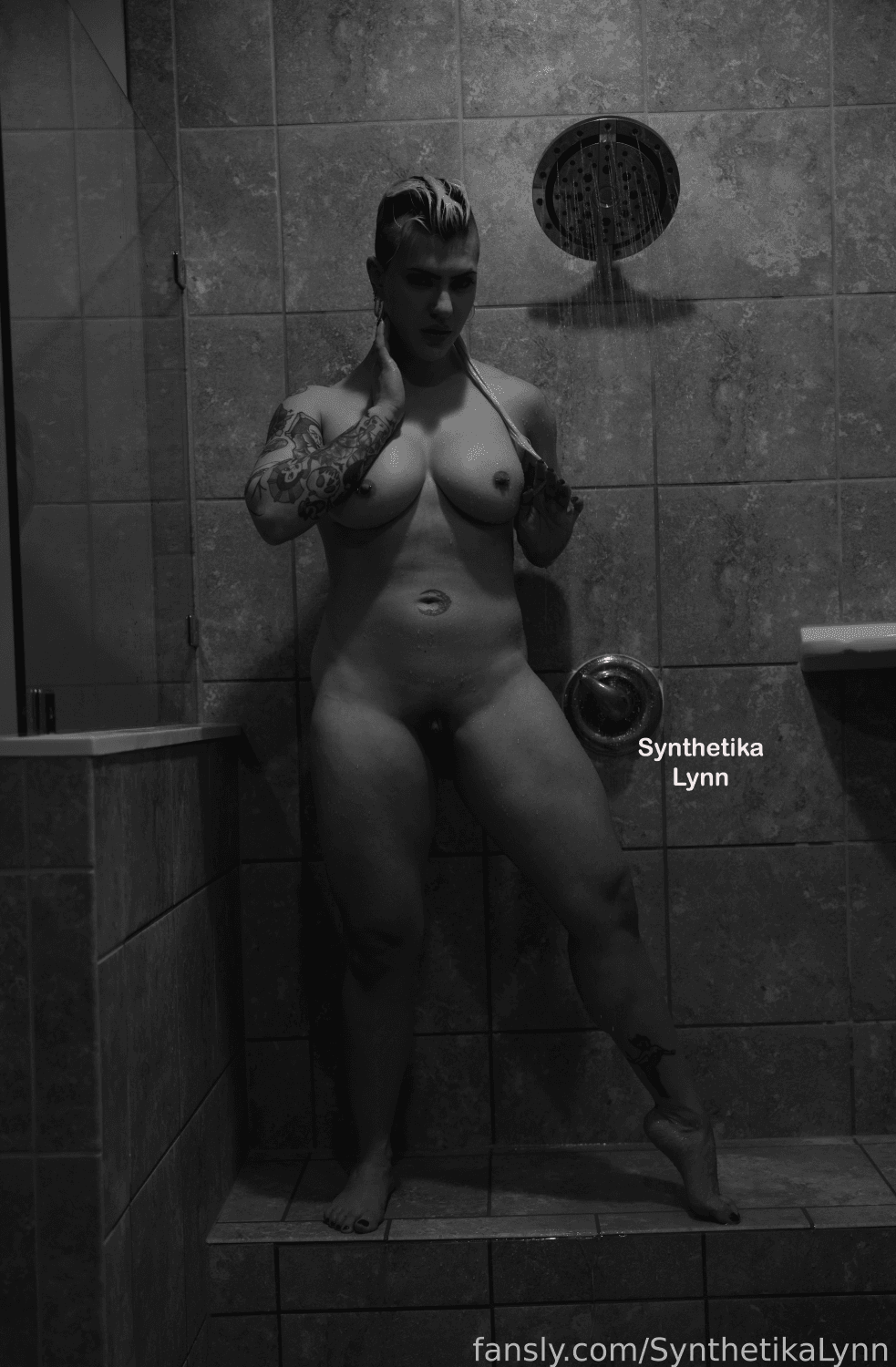 Click to view full size Sinn