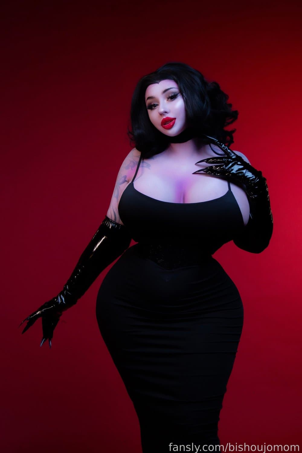 M.O. ɃƗSĦØᵾɈØMØM Collection Teaser 2/4?