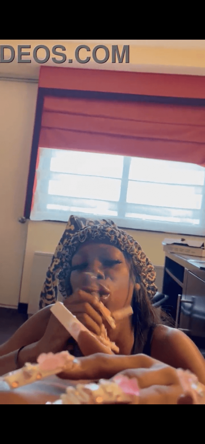 Makeup Cumshot Monday ? Pt 23 MEGA JIZZ