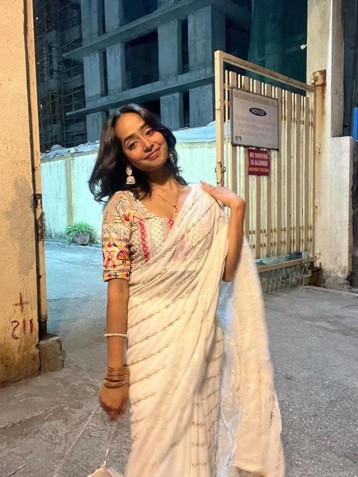 Hot Desi Slut Strips for Dare Nudes of Shaved Pussy & Bouncing Boobs! - HotPic.CC