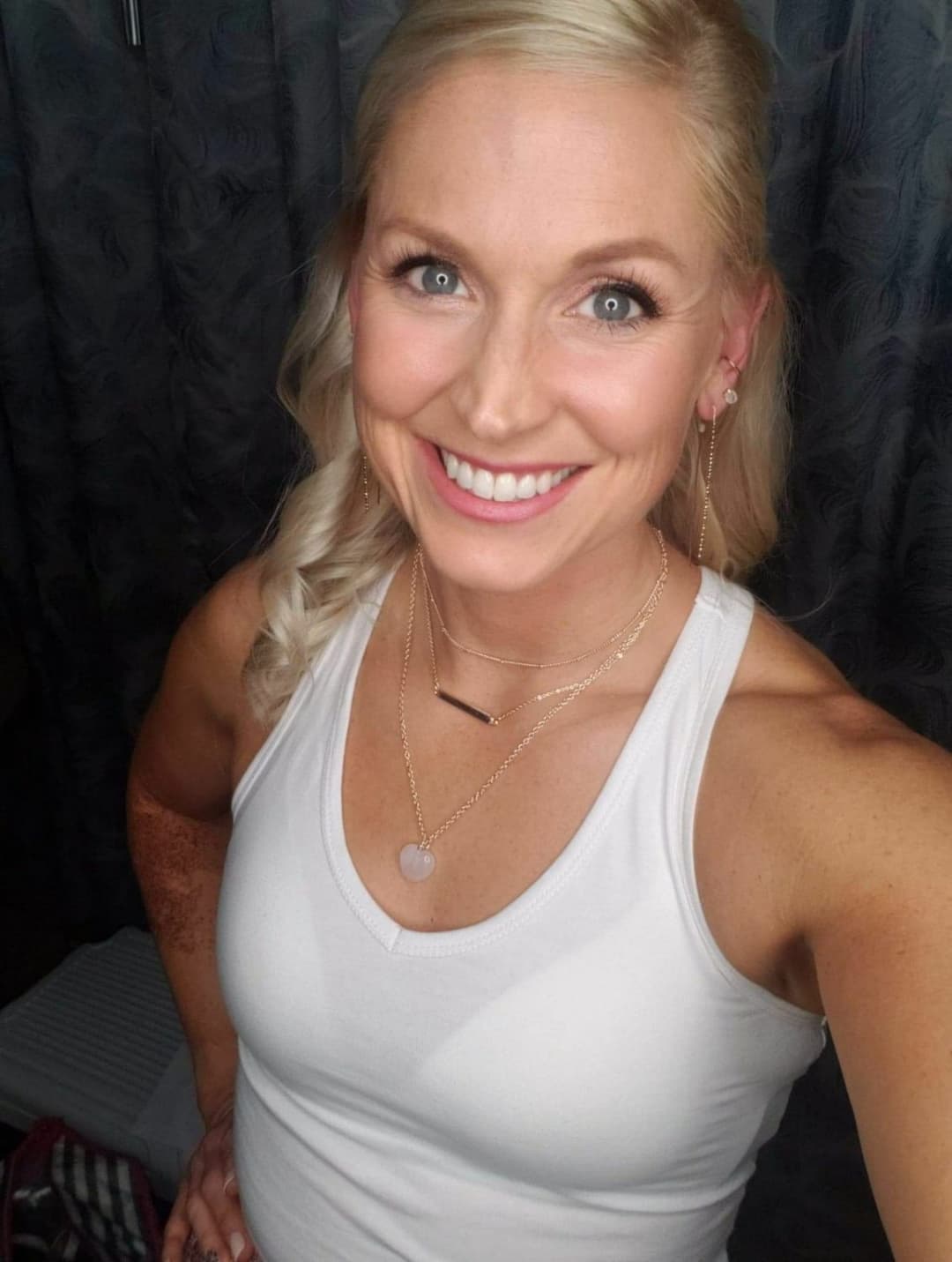 Cute Blonde Wife Dani