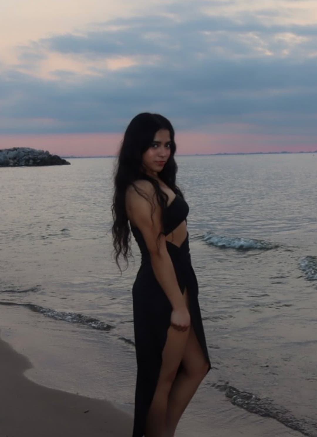 Take a look at Miss Anais? (Local Face Porn)