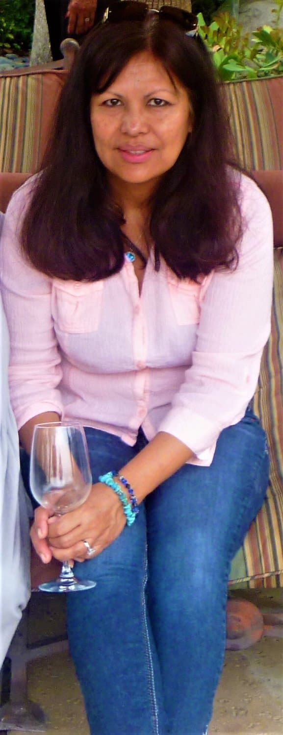 Sally Sara 48 yo former escort in Vegas, loves sex, 44ddd, loves red wine smokes virginia slims