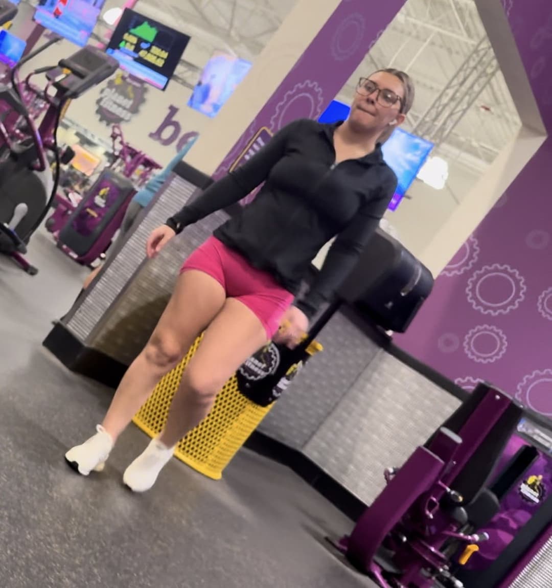 Pink Latina vs pink pawg. Which one you picking ? Not oc