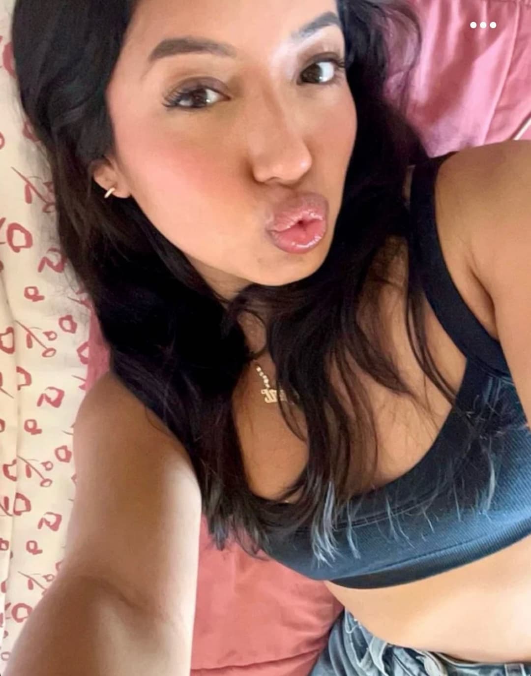 Duck lips pouting teens dsl