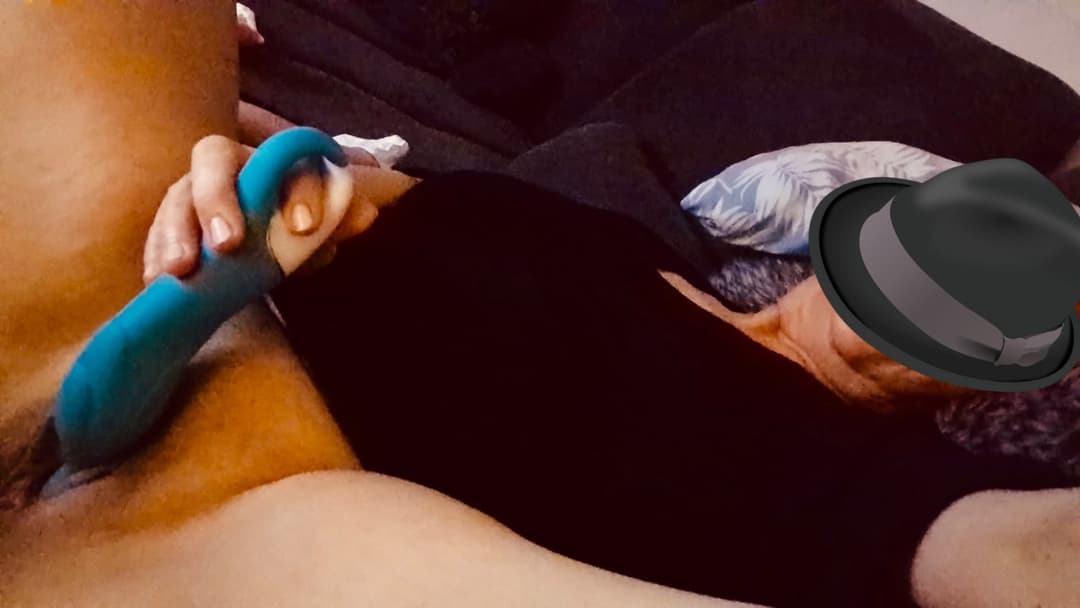 Mature with dildo and wet pussy closeup selfies