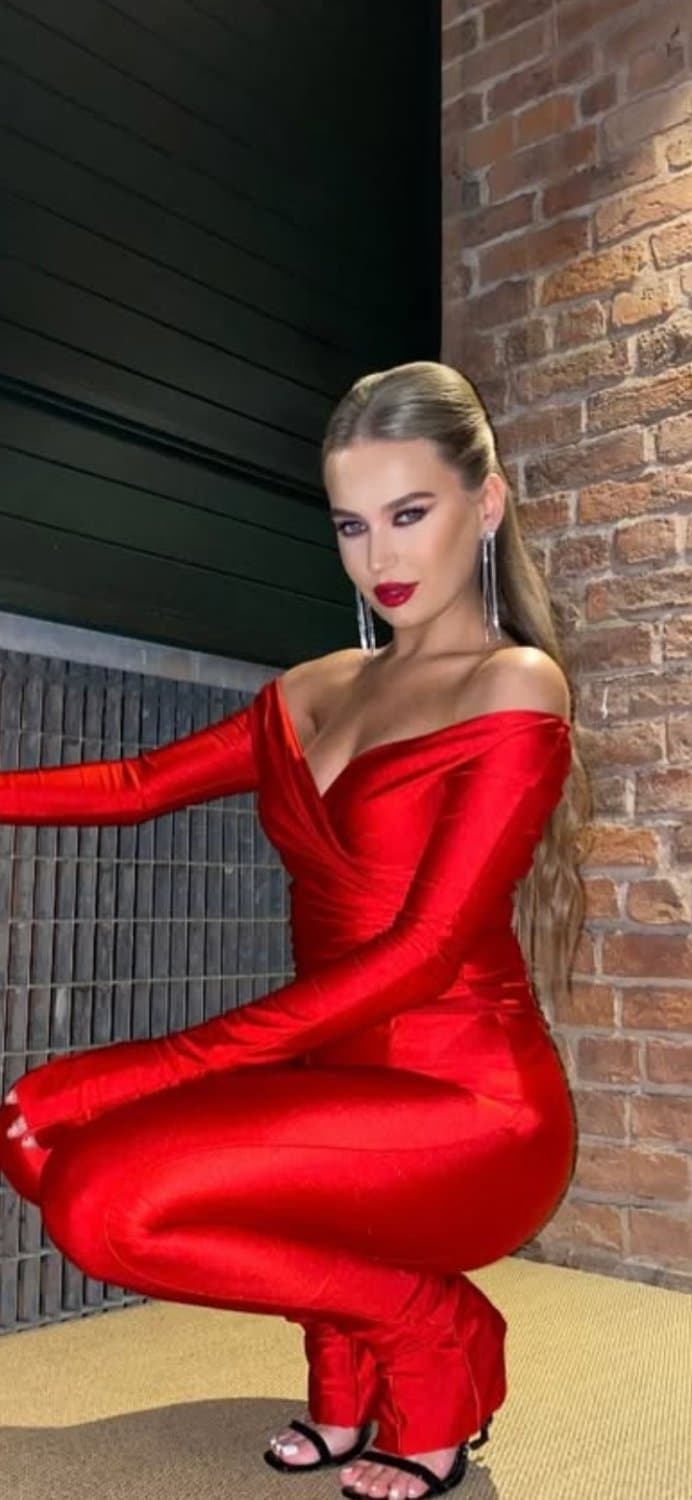 Blonde British sexy liverpool cum slut