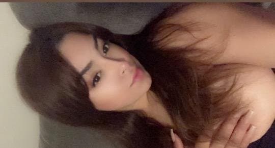 curly hair latina Escort In California