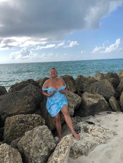 Click to view full size REAL mature old gilf milf cougar bbw mom found in her laptop