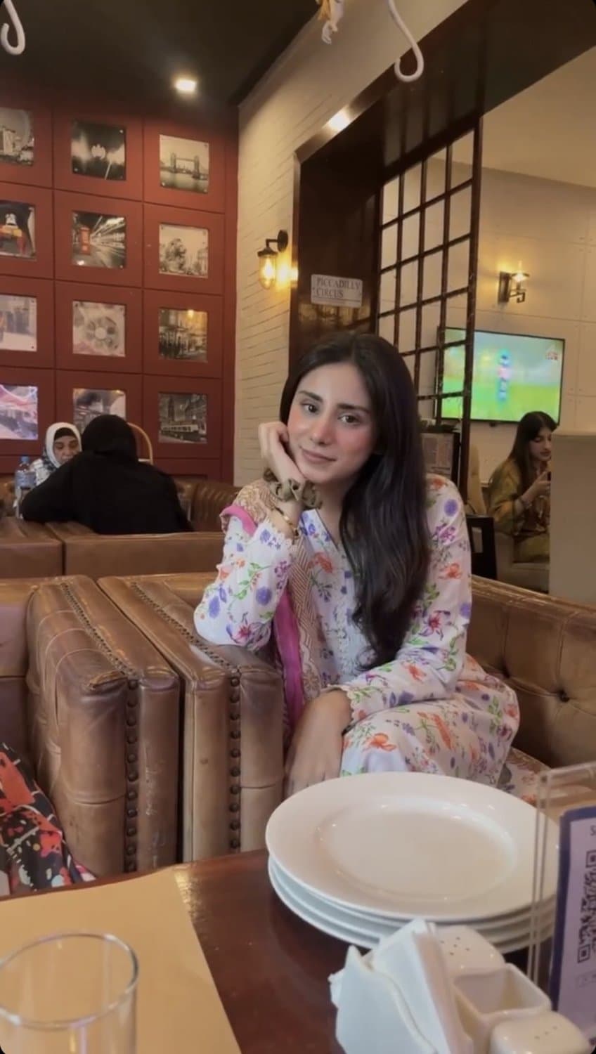 My friend paki slutty sis Her name is momina sadiq age 22 from Multan studying architecture from nfc