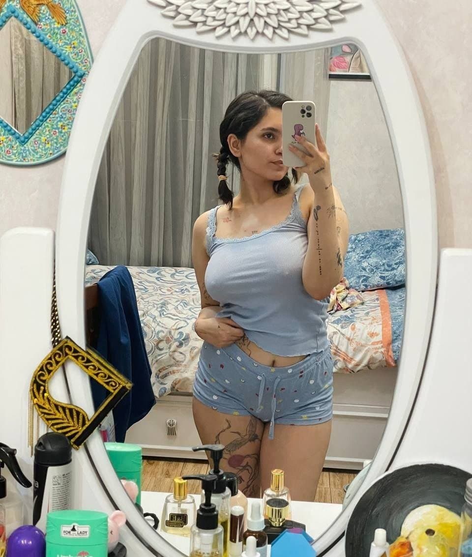 Middle eastern Hottie