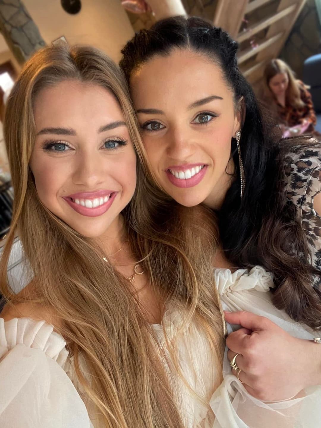 Daniela polish Ring Girl shows charms #hot blonde fertile tight crack #? ?????