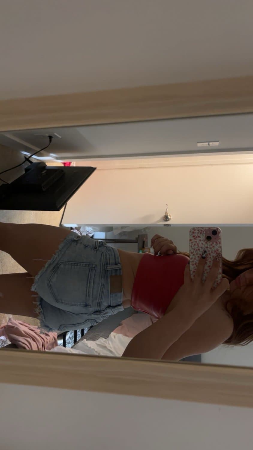 I heard you like a submissive teen girl <3