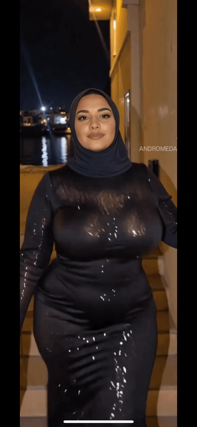Click to view full size EroMe e r o m e Liveshow livesex Arab girl so hot girl