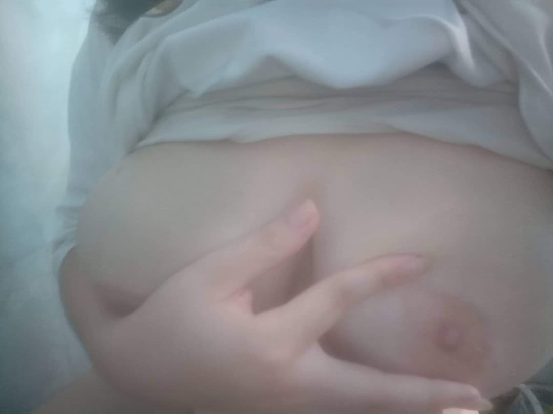 ai có info bé này thì cho tôi xin nhé! phùng quỳnh linh 2k8 ba vì