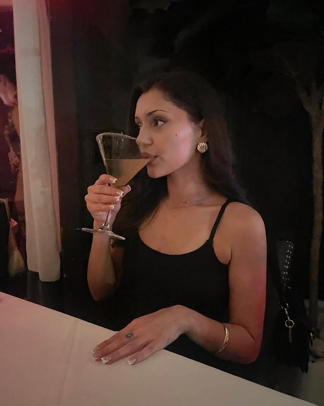 I want to impregnate my ex gf sister Jessi Kuntzelman @jessimariek shoe so sexy and has perfect feet