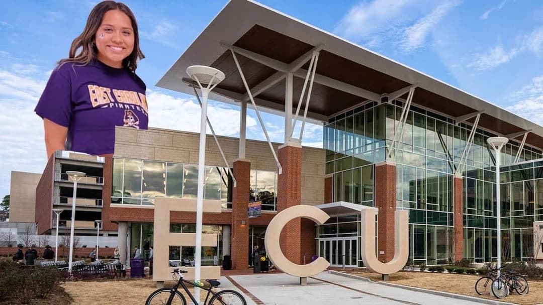 Giantess Stephanie Alvarado