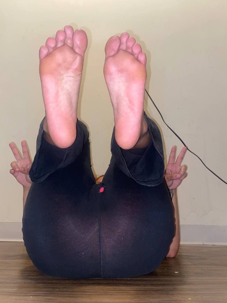 part 1??‍?of this light skin slut who wants part two her shits blown out??