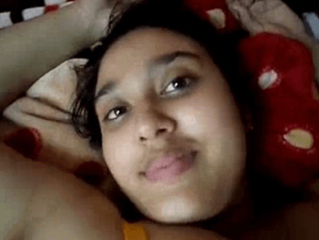 Desi girl and her lover have anal sex in MMS video BBW