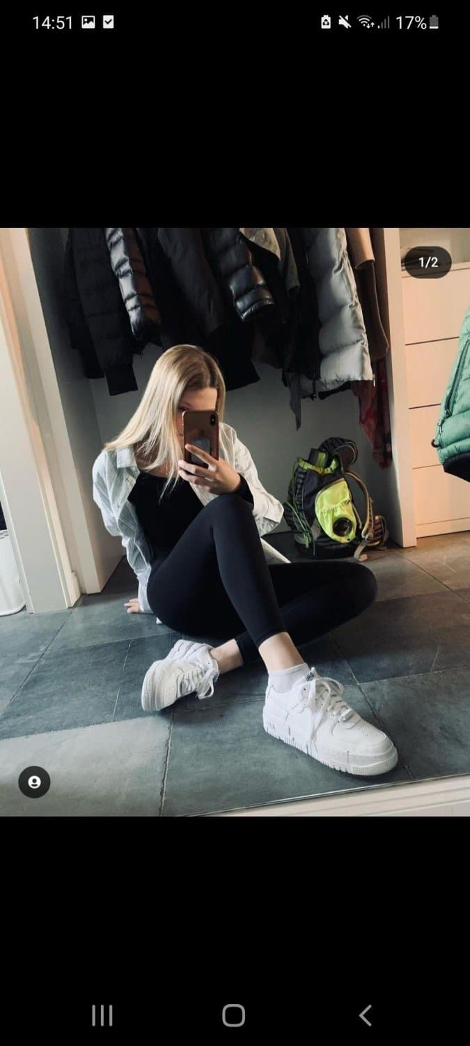 German Cumslut Sophie Iv. 21 Jahre alt aus Nrw