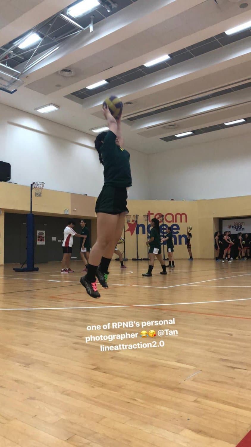 My favourite fitness girl also have nice thigh and booty too