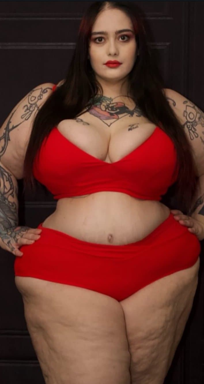Click to view full size Bbw goth big legs