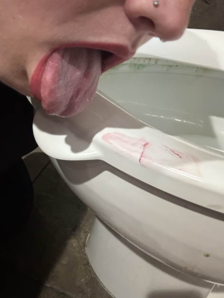 Public toilet licking fucktard kik piggy
